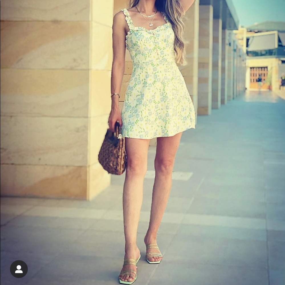 Zara floral satin dress bloggers fav - Picture 15 of 16